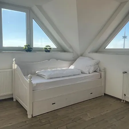 über Den Dächern Von Apartment